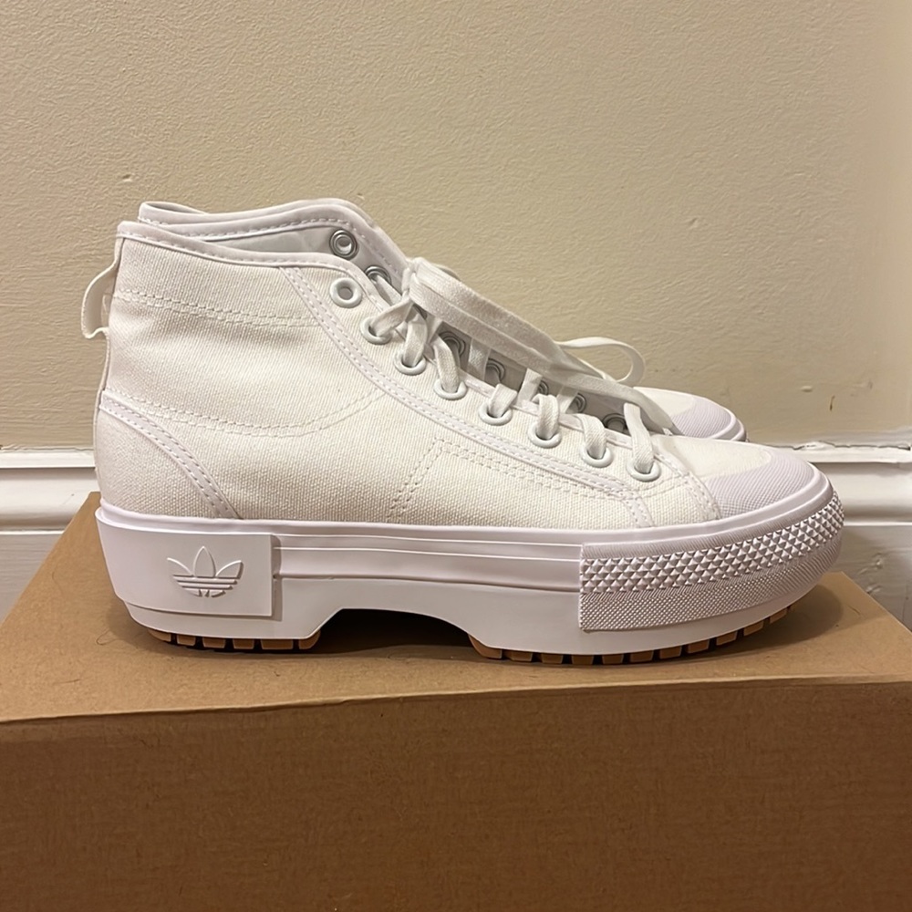 NEW Adidas Nizza Trek White Platform Sneaker Size 7 - Picture 5 of 11